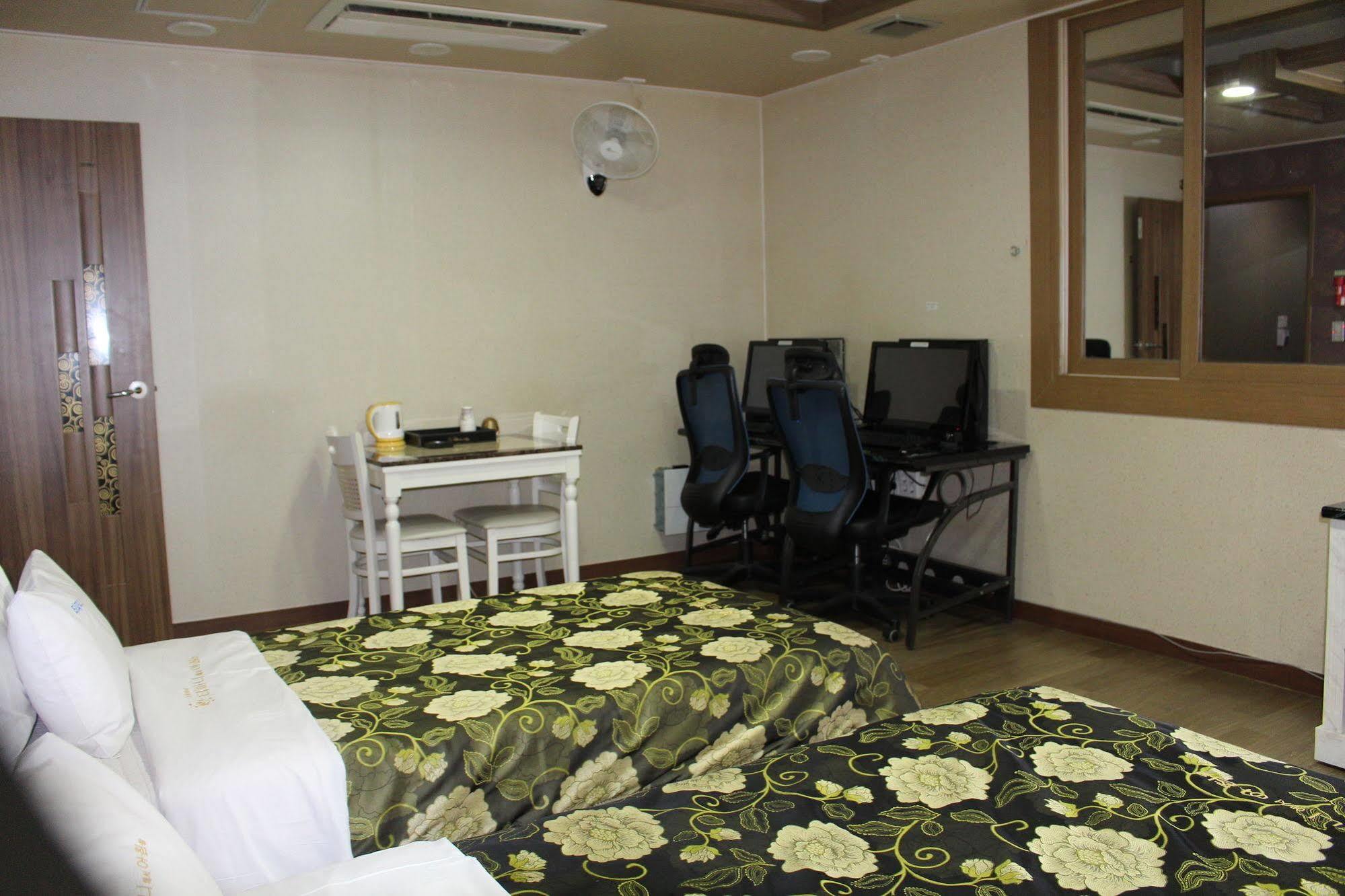 Tiffany Motel Mokpho Kültér fotó
