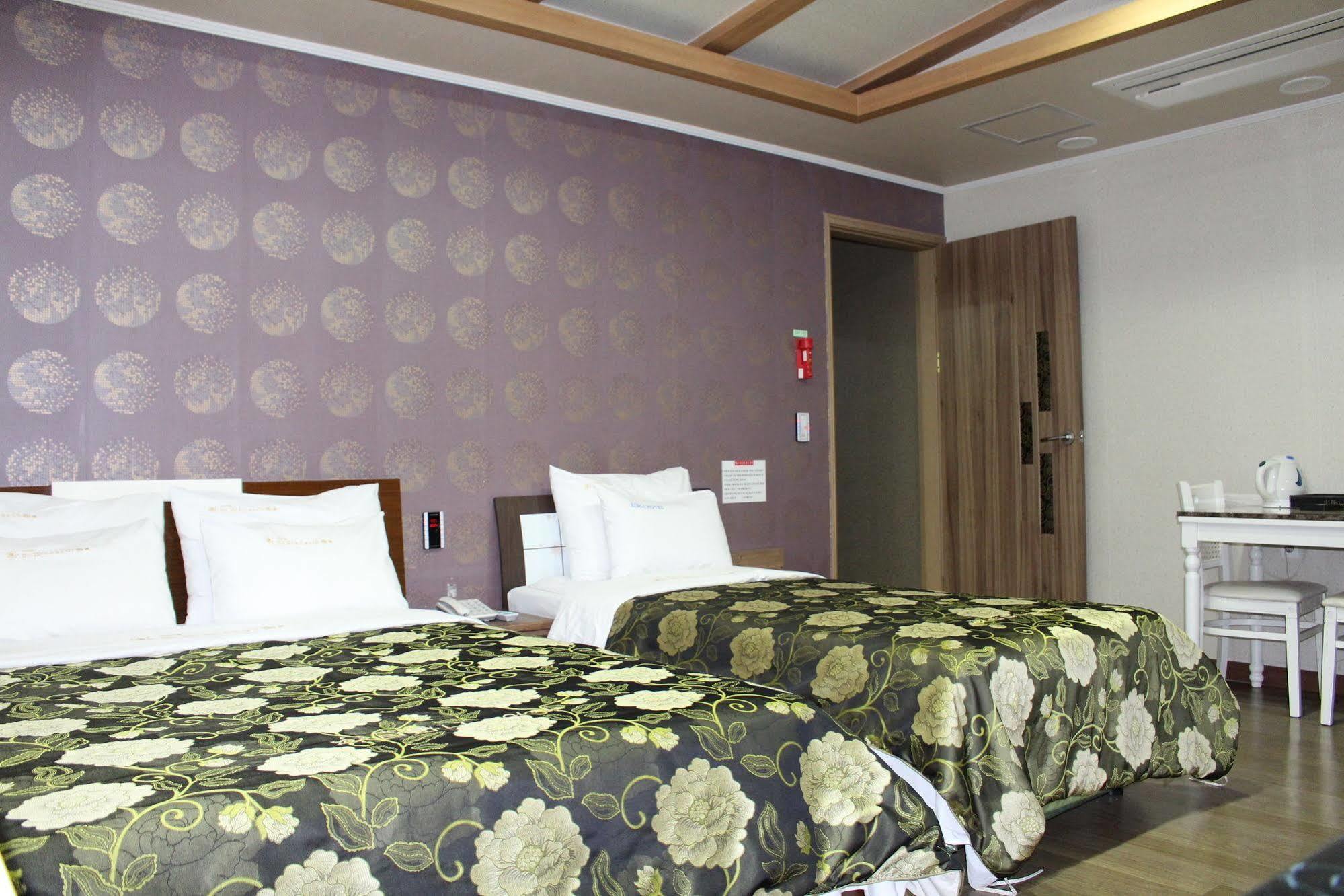 Tiffany Motel Mokpho Kültér fotó